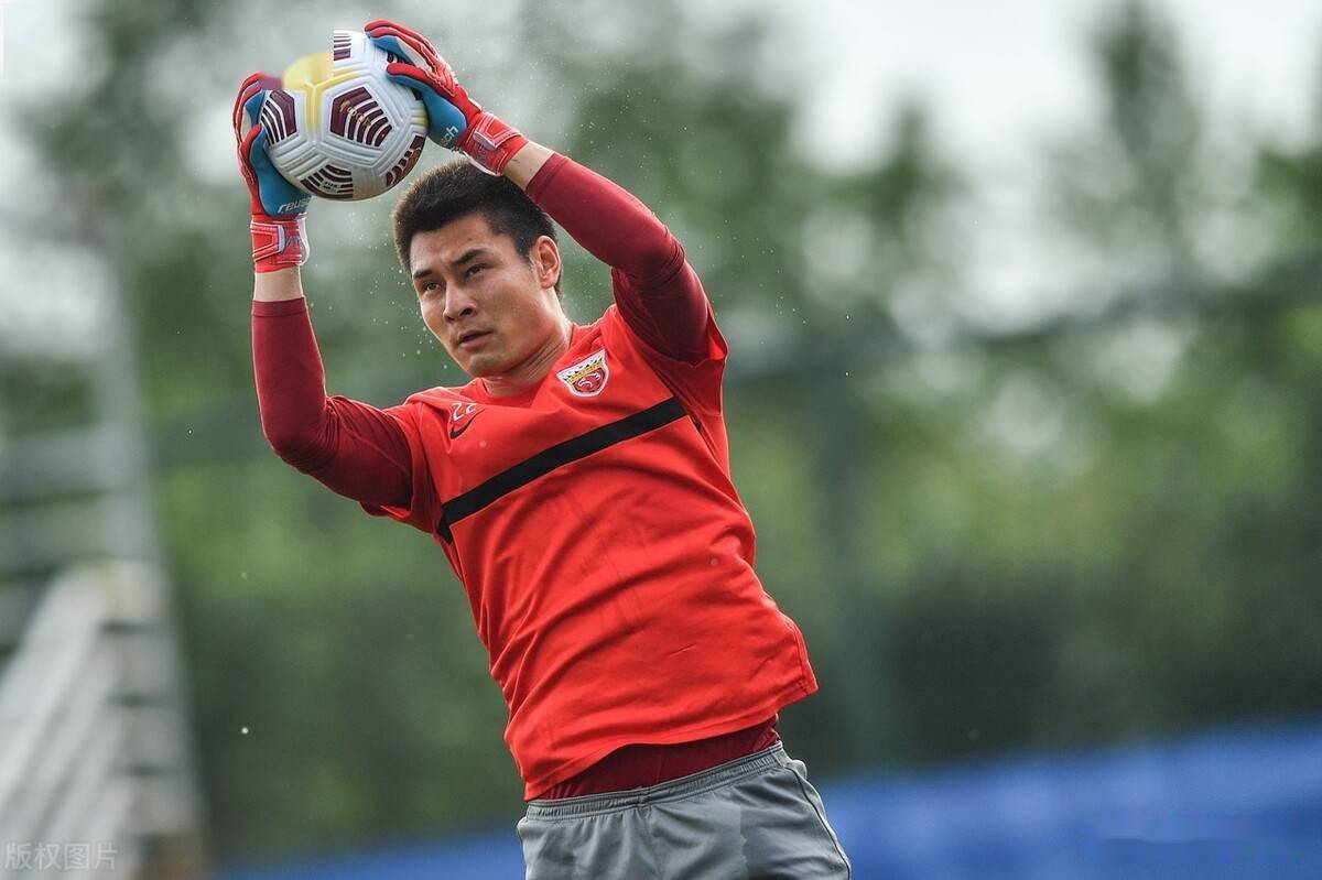 亚冠赛程吃紧，波尔图今晨门线救险，目标明确，团队化学反应显著-开云体育